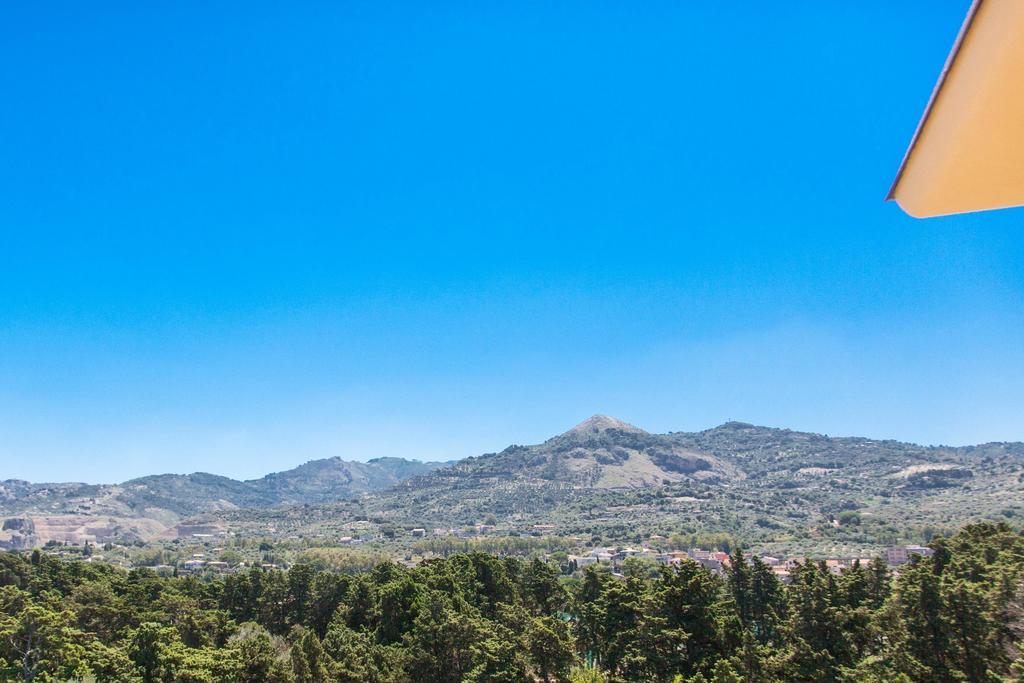 La Terrazza Sul Mare Di Ulisse * Sant'Agata di Militello